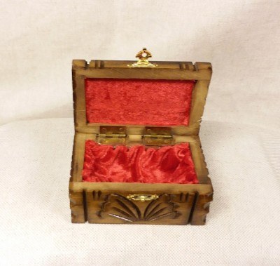 Carved Chest - Line Motif - 2