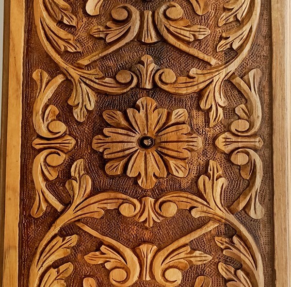 Walnut Carved Backgammon Set - 2