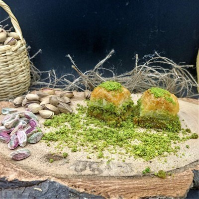 Fıstıklı Baklava 1320 Gr. Tepsili 