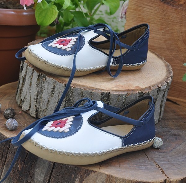 Front White Back Navy Blue Leather Yemeni - 5