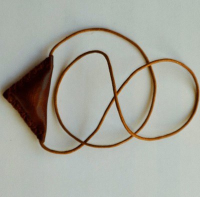 Üçgen Deri Cevşen ( Nar Kırmızı) - 2