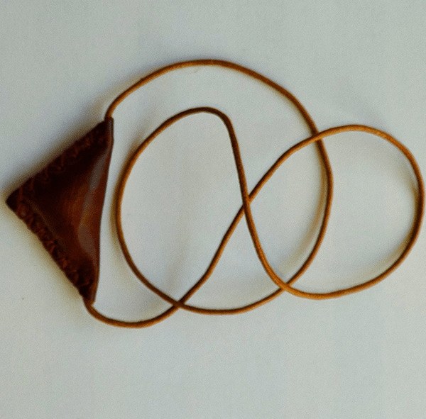 Üçgen Deri Cevşen ( Nar Kırmızı) - 2